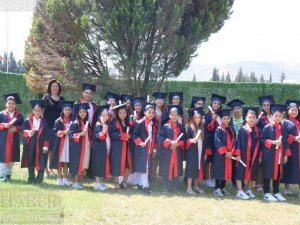 Misak-ı Milli İlkokulu 4-C grubunun mezuniyet töreni muhteşem oldu