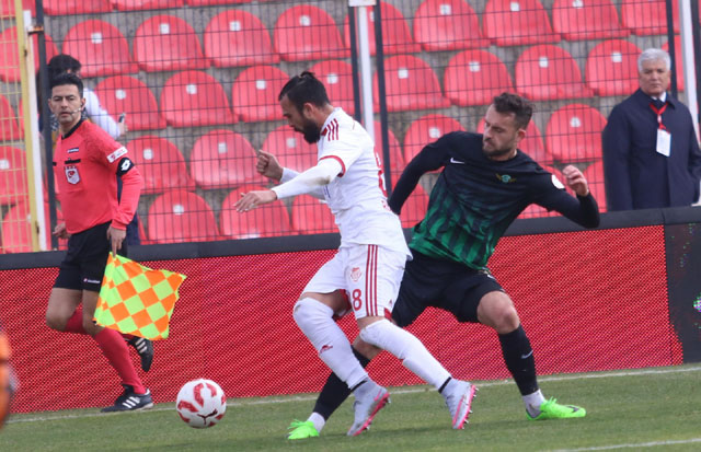 Akhisar Belediyespor, Sokol Cikalleshi ilk maçına çıktı