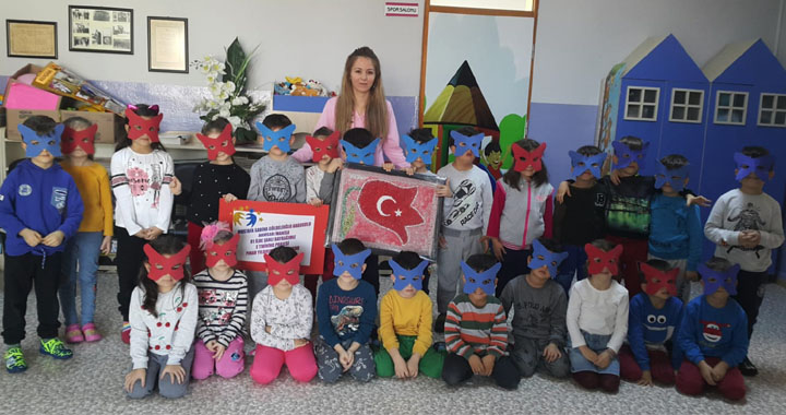 Mustafa Sabiha Göldelioğlu anaokulu, 81 ilde şanlı bayrağım projesine katıldı