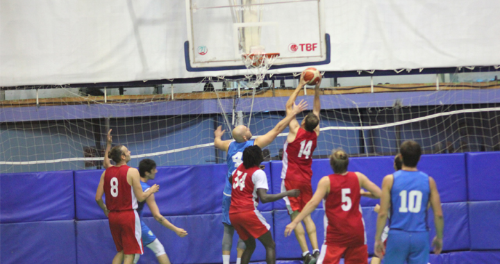 Thyateira Akhisar basketbol turnuvasında ikinci gün