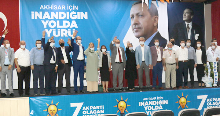 AK Parti Akhisar İlçe Teşkilatında Füzün dönemi resmen başladı
