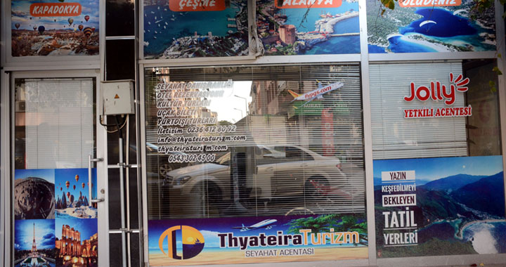 Thyateira Turizm ve Seyahat Acentesi Akhisarlılara hizmet veriyor