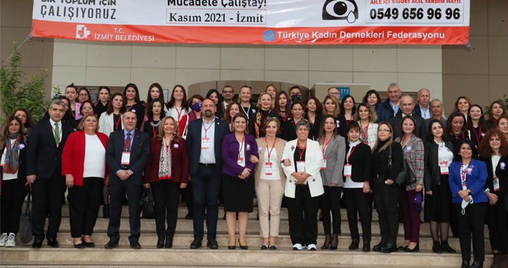 Akhisar Belediyesi ‘Kadına Şiddetle Mücadele’ çalıştayına katıldı