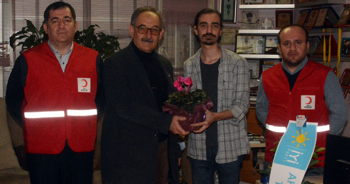 Türk Kızılay Akhisar Şubesi Gazeteciler Günümüzü Kutladı