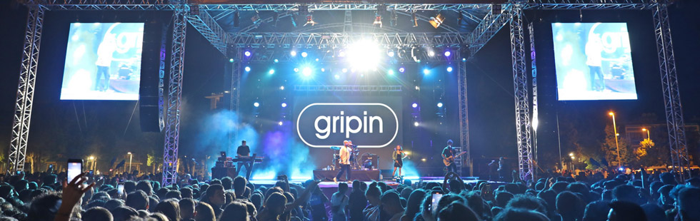 Çağlak Festivali’nde sahne alan ‘Gripin’ Akhisarlıları coşturdu
