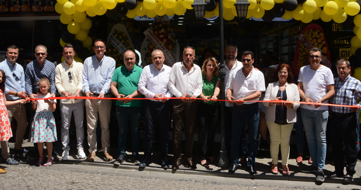 İpek Aksesuar ve Elektronik 2.ci şubesini hizmete açtı