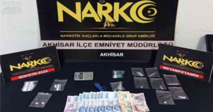 Akhisar’da durdurulan araçta uyuşturucu madde yakalandı