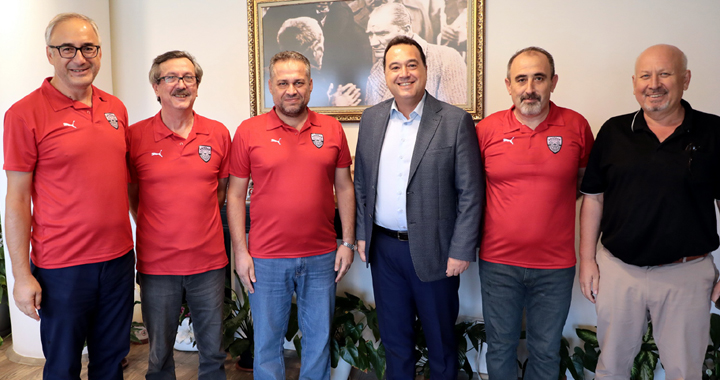 Akhisar Belediyespor Briç takımı Eskişehir’den başarılı döndü