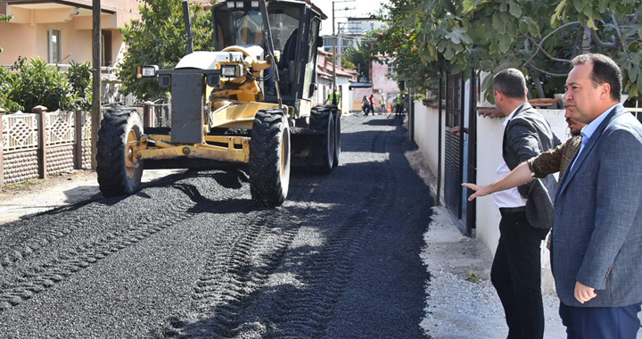 Akhisar Belediyesi’nden asfalt rekoru!