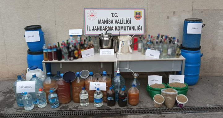Akhisar’da 1 ton kaçak içki ele geçirildi