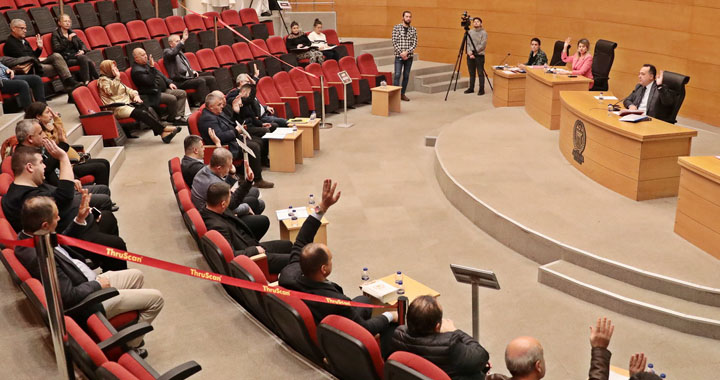 Akhisar Belediyesi 2022 yılı son meclis toplantısı yapıldı