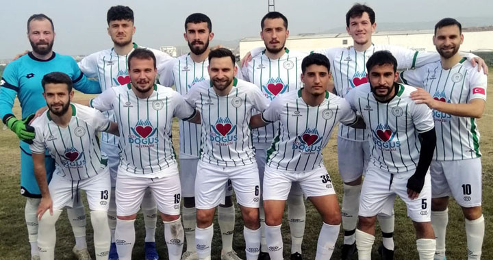 Akhisar Anadolu FK, deplasmanda gol show yaptı