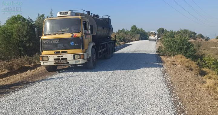 Akhisar'da 25 kilometrelik yol çalışması başladı