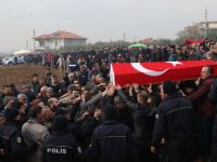 Akhisarlı şehit polis son yolculuğuna uğurlandı