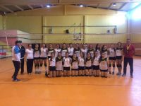 Cumhuriyet Bayramı 94.yıl genç kızlar voleybol şampiyonu Kız Meslek oldu