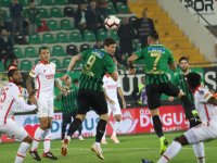 Akhisarspor evinde, Göztepe'yi 1-0 mağlup etti