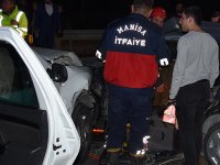 Akhisar’da feci kaza 1 ölü 5 yaralı