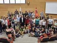 4 ülkeden gelen 37 öğrenci Başkan Dutlulu’yu ziyaret etti