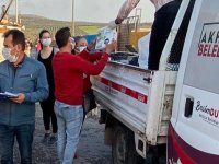 Akhisar Belediyesi'nden karantinadaki ailelere gıda desteği