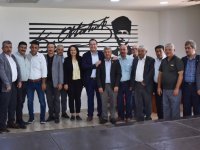25 muhtardan Belediye Başkanı Besim Dutlulu’ya teşekkür ziyareti