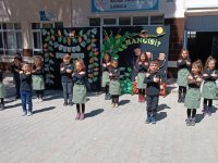 Nadide Fazıl Aysu Fatih İlkokulu’nda orman haftası etkinliği