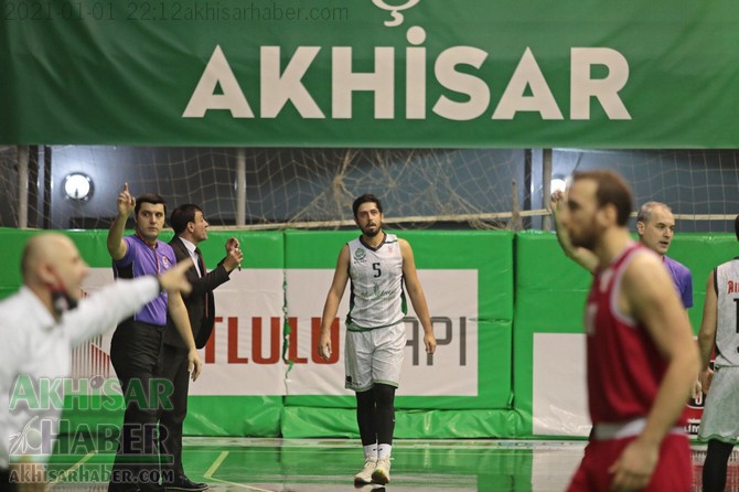 akhisar-belediye-basket-samsunspor-basketbol-(10).jpg