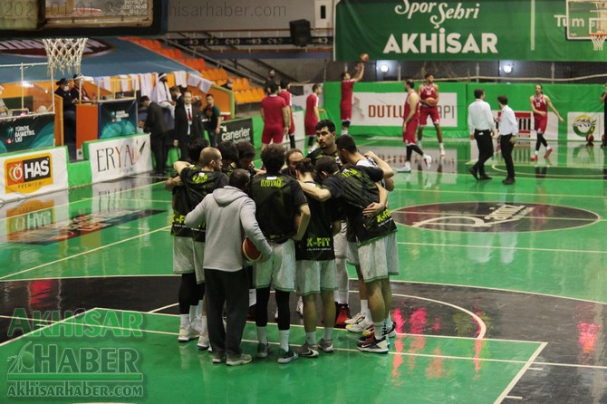 akhisar-belediye-basket-samsunspor-basketbol-(9).jpg