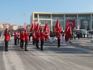 Atatürk'ün Akhisar'a Gelişinin 99  Yılı çelenk sunma töreni
