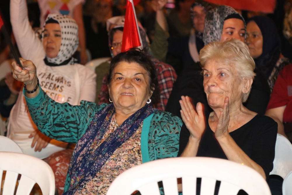 Akhisar'da demokrasi nöbeti 20'nci gününde de sürüyor 15
