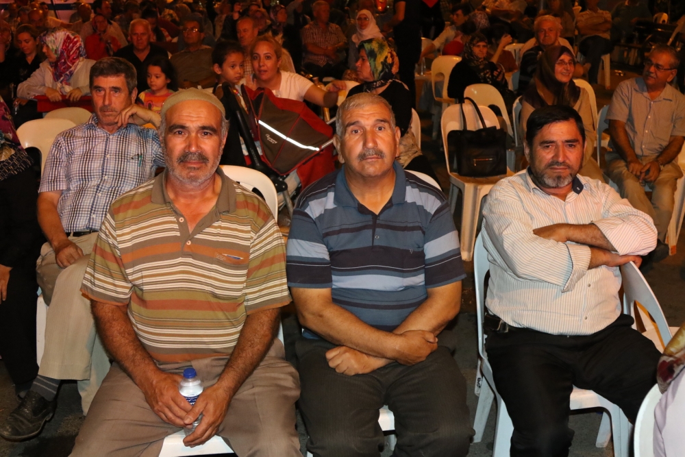 Fotoğraflarla Akhisar'da demokrasi nöbetinin 25. günü 37