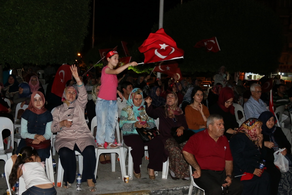 Fotoğraflarla Akhisar'da demokrasi nöbetinin 25. günü 66