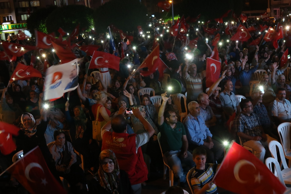 Fotoğraflarla Akhisar'daki demokrasi nöbetinin son günü 10