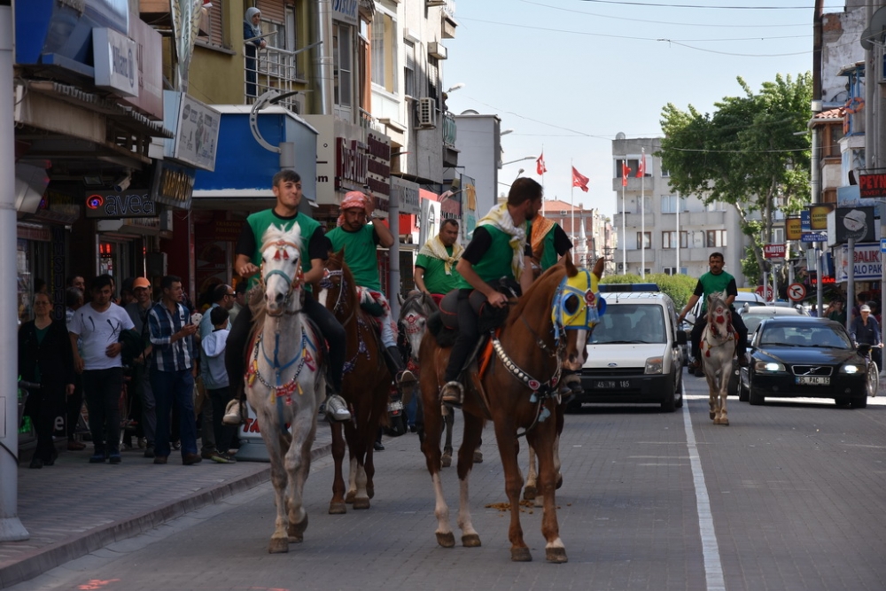 558. Çağlak Festivali Açılış Töreni Atlı birliklerin geçişleri 2