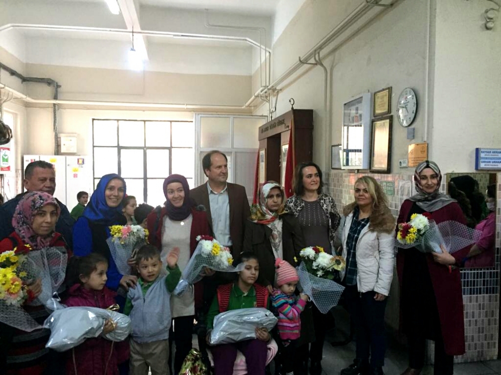 Akhisar A. Vehbi Bakırlıoğlu (Gazi) İlkokulu Engelliler Gününde farkında 1
