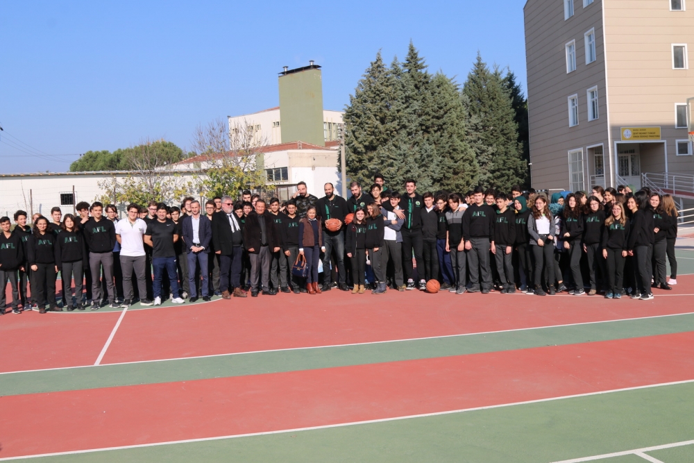 Akhisar Belediye Basket takımı, Akhisar Fen Lisesi öğrencileri ile buluş 69