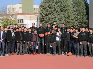 Akhisar Belediye Basket takımı, Akhisar Fen Lisesi öğrencileri ile buluş