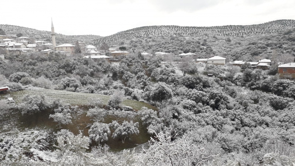 Akhisar'da kar manzaraları 1