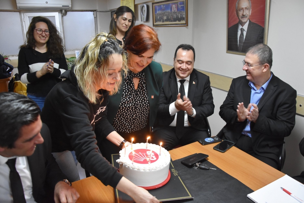 Başkan Dutlulu, CHP Kadın Kolları yeni Başkanı Fatma Celebci'yi teb 2