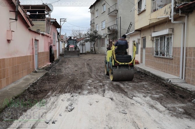 Akhisar Belediyesi Efendi ve Şeyhisa Mahallesi yol çalışmaları 3