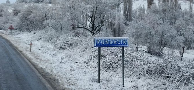Akhisar'da yüksek kesimlere kar yağdı