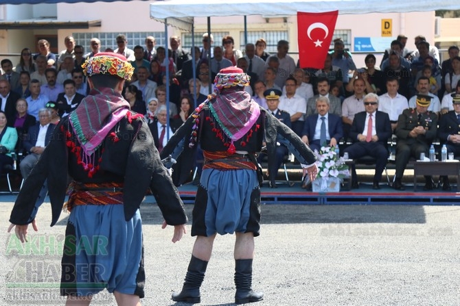 Akhisar'da 19 Mayıs Atatürk'ü Anma, Gençlik ve Spor Bayramı 97 30