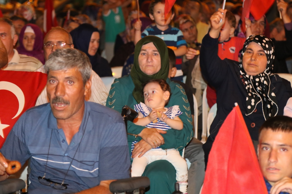 Akhisar'daki demokrasi nöbeti 17. gün 13