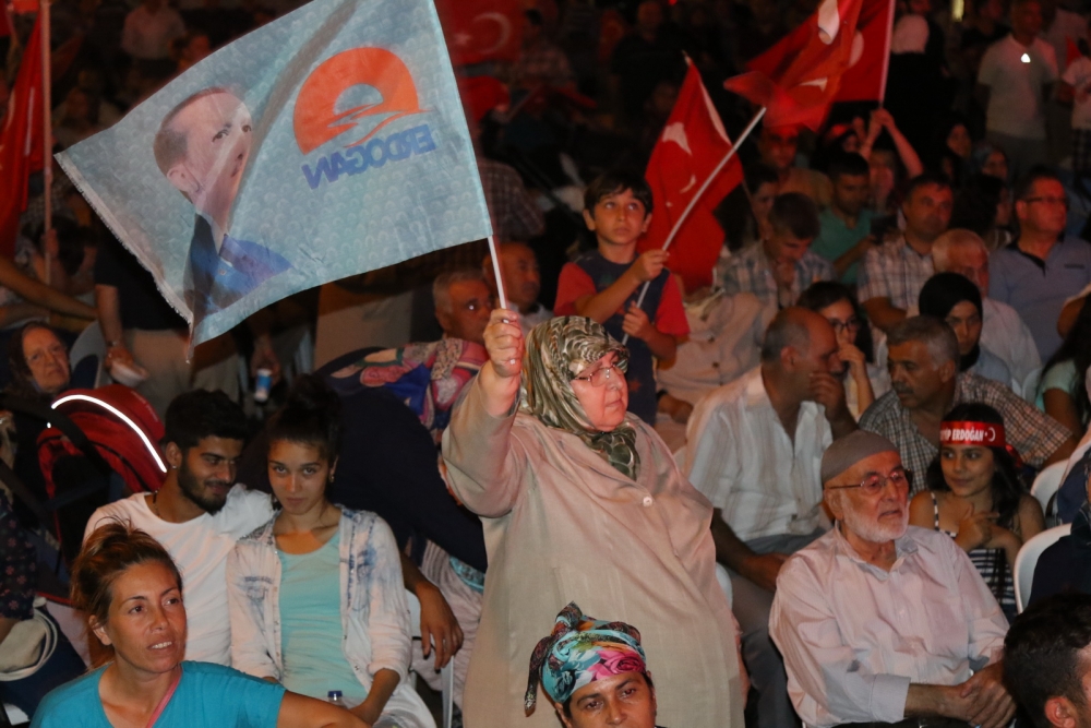 Akhisar'da demokrasi nöbetinin 19.günü 19