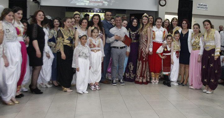 Akhisarlı Göçmenler Derneği Birinci Yılını Kutladı
