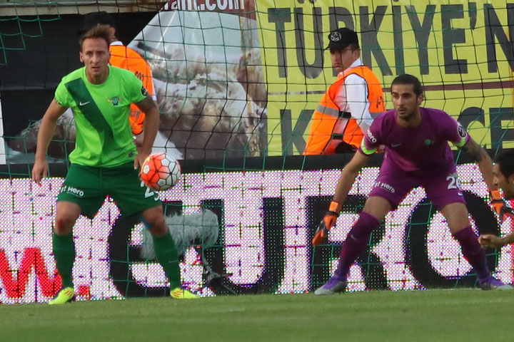 Akhisar Hakemi Geçemedi