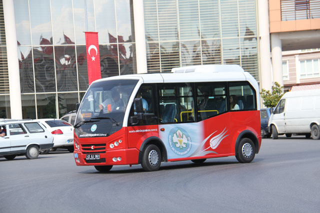 Akhisar’ın Modern Minibüsleri Övgü Topluyor