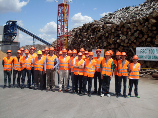 Öğrenciler, Organize Sanayi Bölgesindeki Fabrikaları Gezdiler