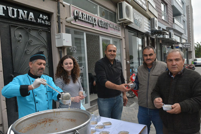 Çarıkçı Grup'tan aşure etkinliği