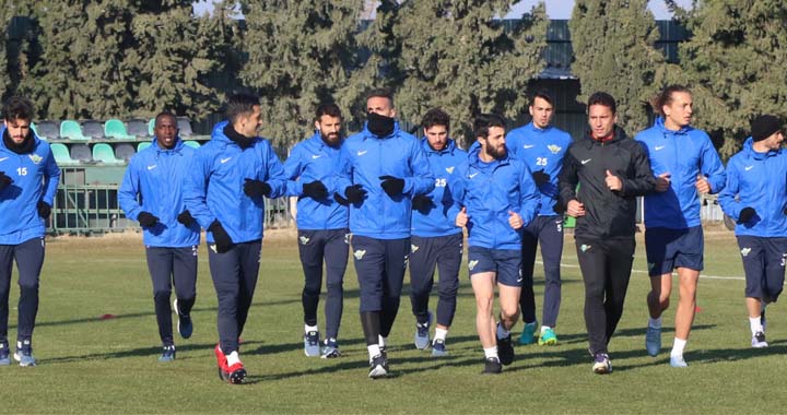 Akhisar Belediyespor’da kupa hazırlıkları başladı