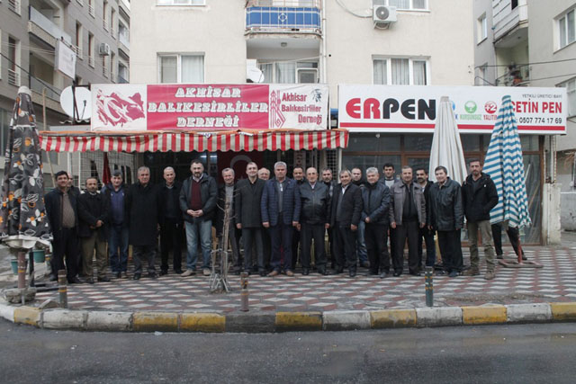 Balıkesirliler Derneğinde Bayrak değişimi yapıldı